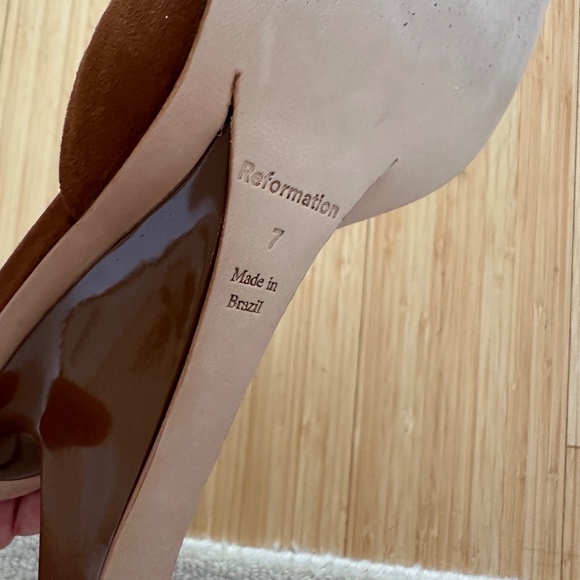 Reformation Enya Wedge Sandal - Picture 6 of 6